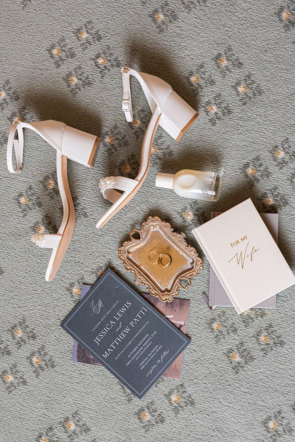 carousel-hero-element image-4