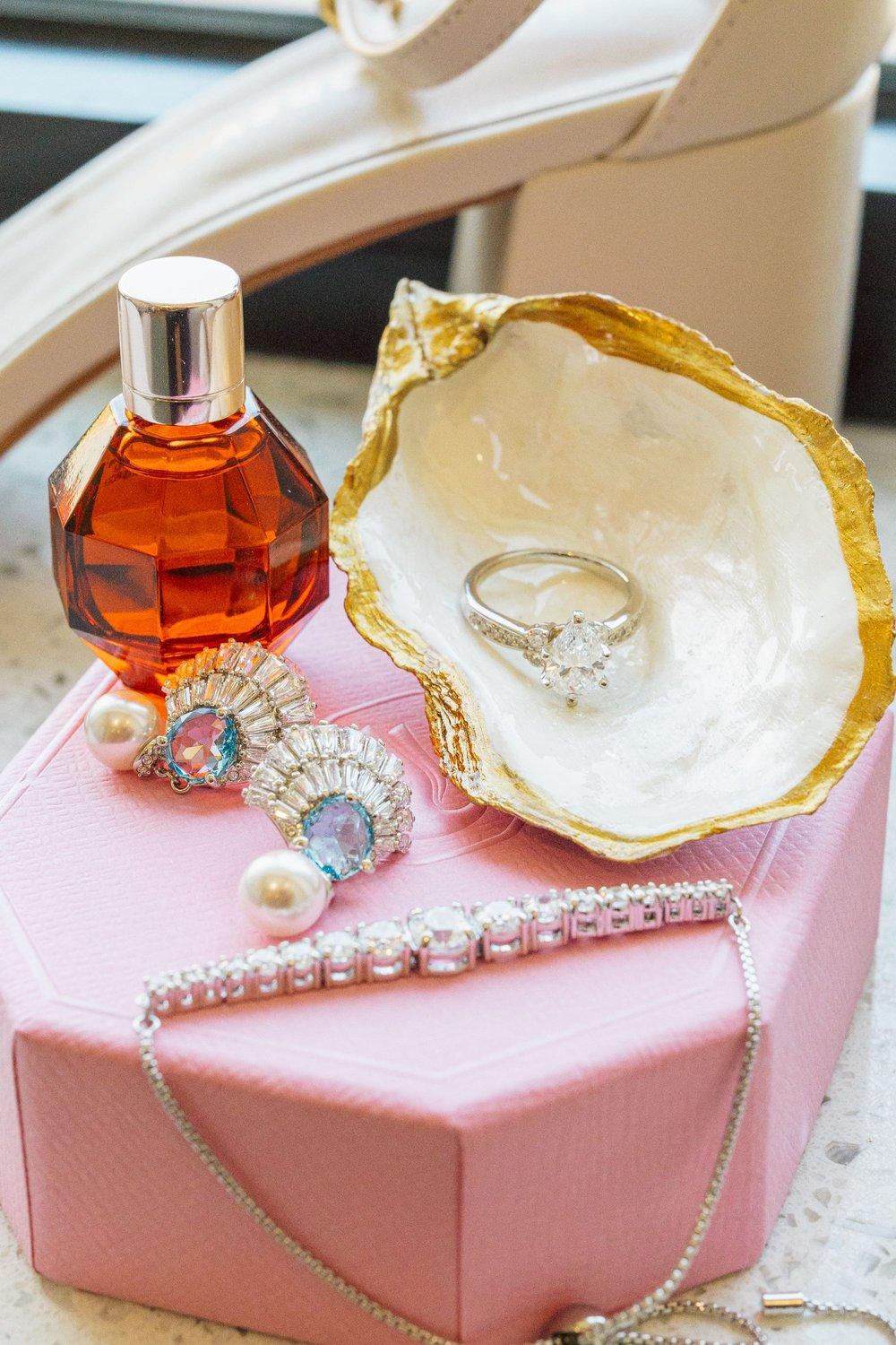 carousel-hero-element image-9